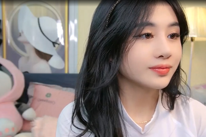 Gái xinh Anna Gấu livestream