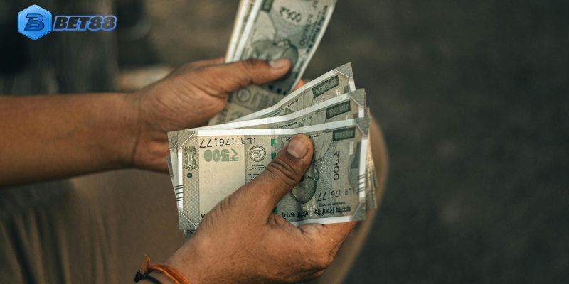 Quy Trình Kiểm Soát An Toàn Dòng Vốn Cho Người Dùng Di Động