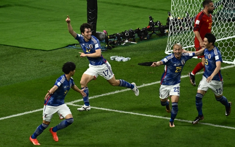 Kèo thẻ phạt - Kịch tính đến phút cuối